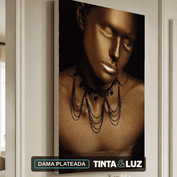 DAMA PLATEADA
