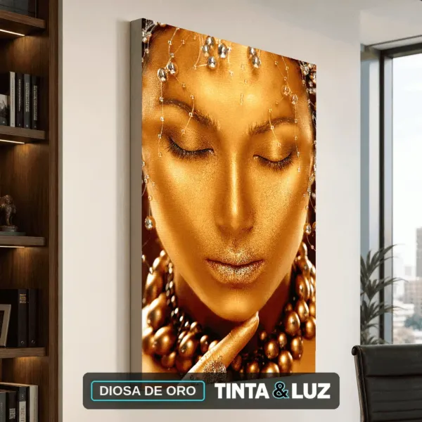 DIOSA DE ORO