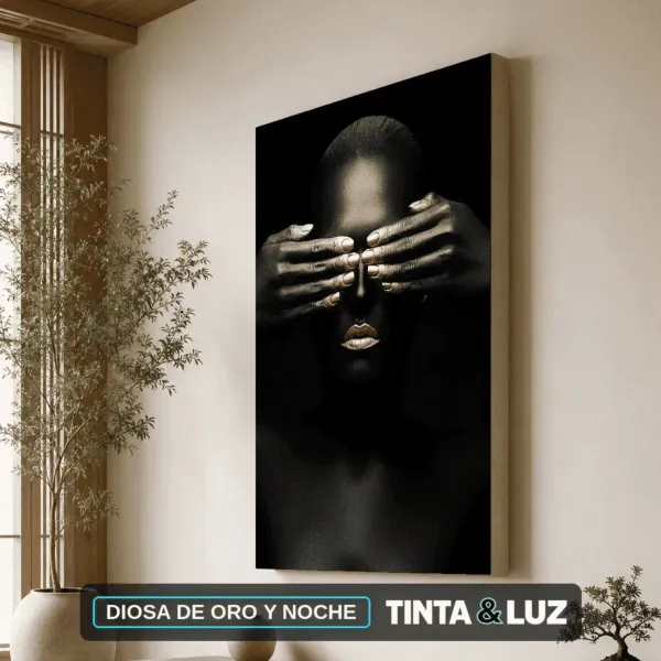 DIOSA DE ORO Y NOCHE