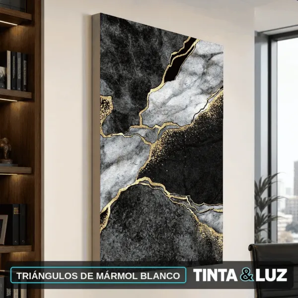 TRIÁNGULOS DE MÁRMOL BLANCO