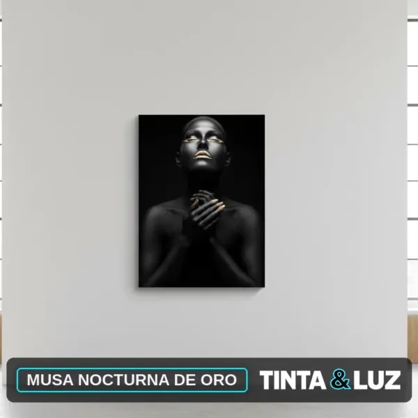 MUSA NOCTURNA DE ORO