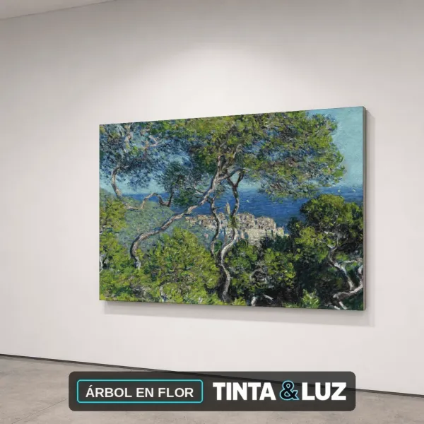 ÁRBOL EN FLOR