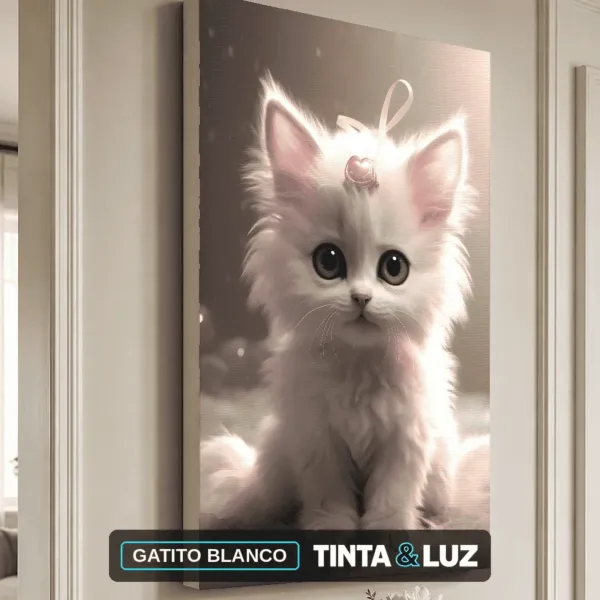 GATITO BLANCO