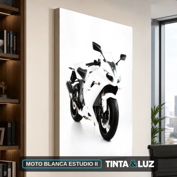 MOTO BLANCA ESTUDIO II