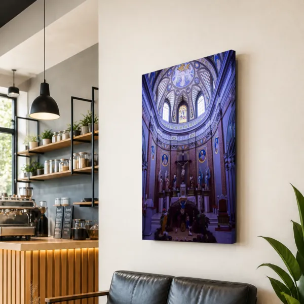 INTERIOR DE CATEDRAL
