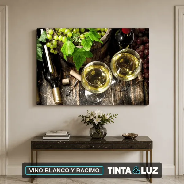 VINO BLANCO Y RACIMO