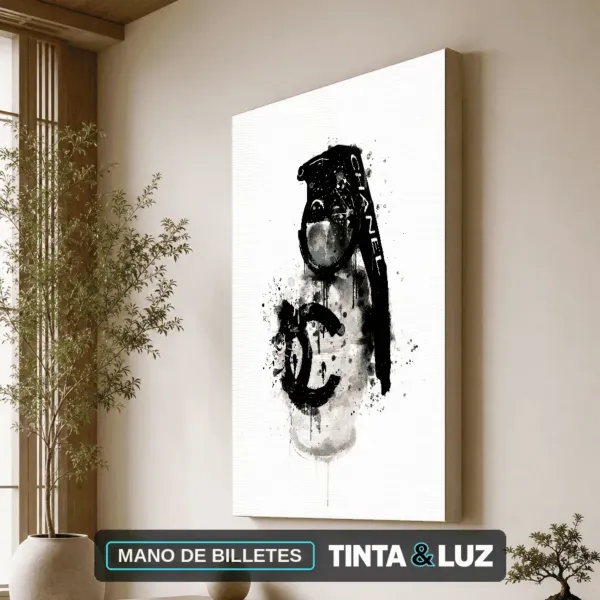 MANO DE BILLETES