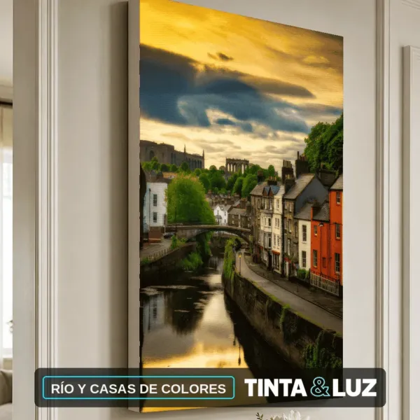 RÍO Y CASAS DE COLORES