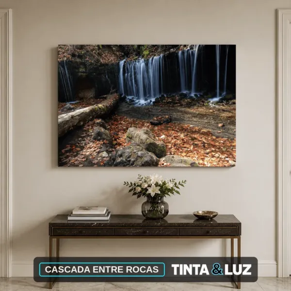 CASCADA ENTRE ROCAS