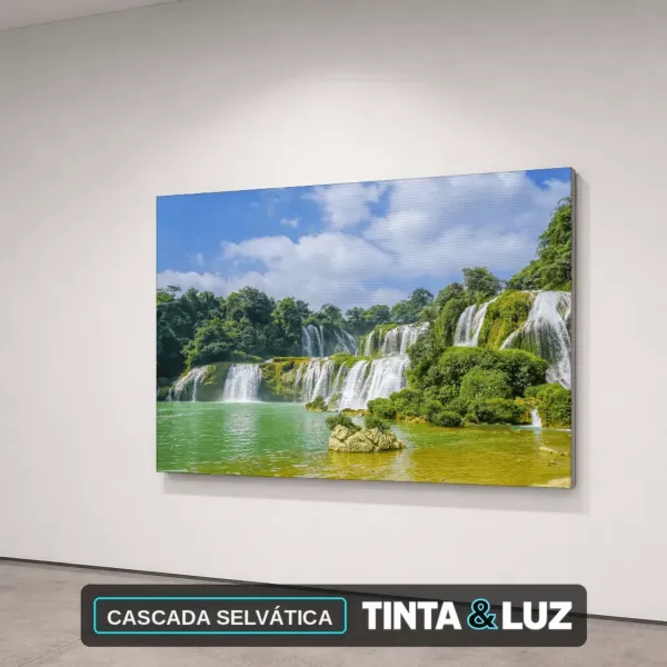 CASCADA SELVÁTICA