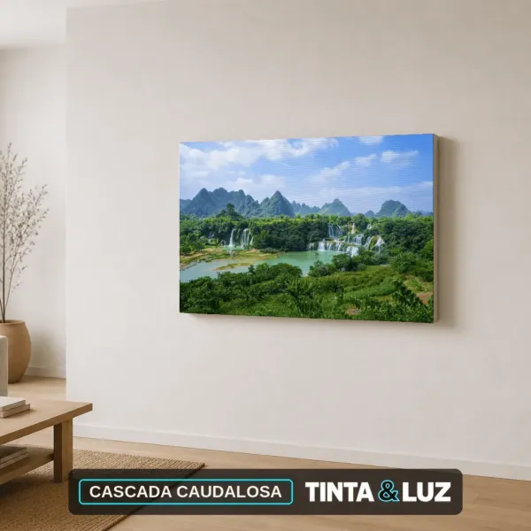 CASCADA CAUDALOSA