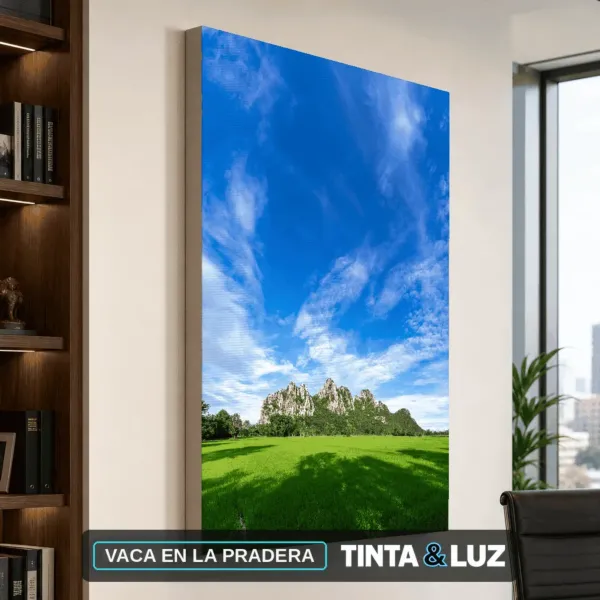 VACA EN LA PRADERA