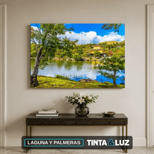 LAGUNA Y PALMERAS