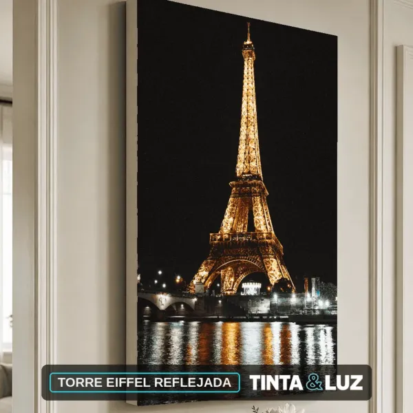 TORRE EIFFEL REFLEJADA