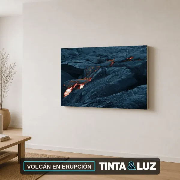 VOLCÁN EN ERUPCIÓN