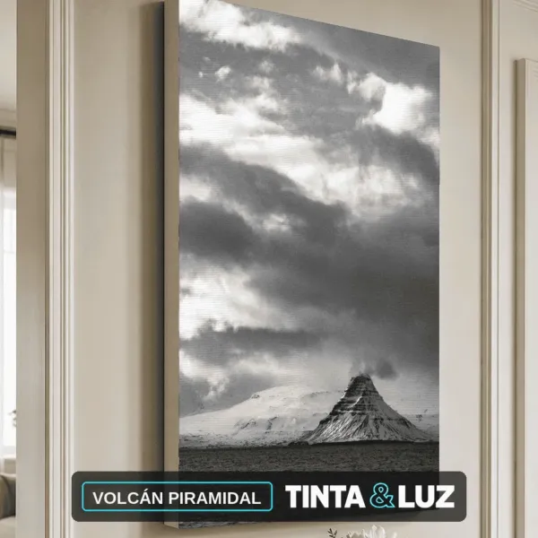 VOLCÁN PIRAMIDAL