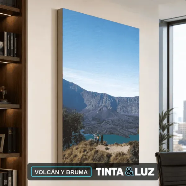 VOLCÁN Y BRUMA