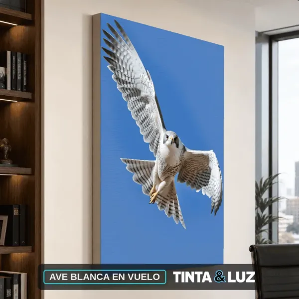 AVE BLANCA EN VUELO