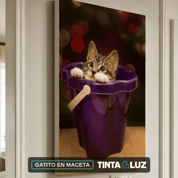 GATITO EN MACETA