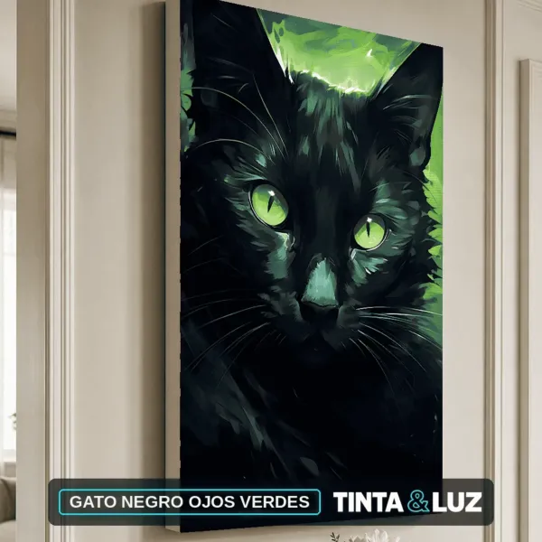 GATO NEGRO OJOS VERDES