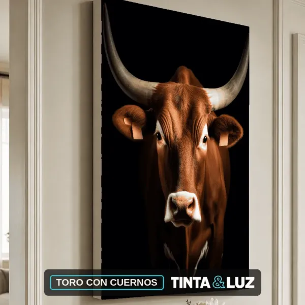 TORO CON CUERNOS