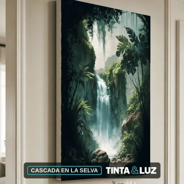 CASCADA EN LA SELVA