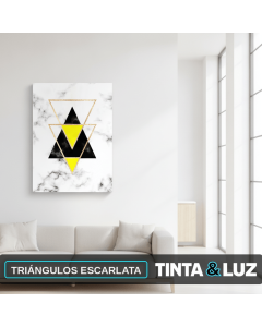 TRIÁNGULOS ESCARLATA