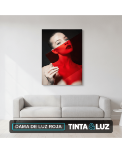 DAMA DE LUZ ROJA