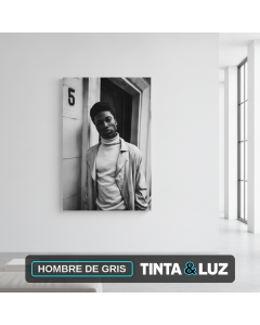HOMBRE DE GRIS