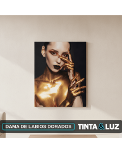 DAMA DE LABIOS DORADOS