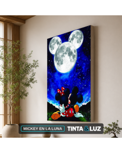 MICKEY EN LA LUNA