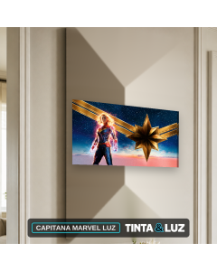CAPITANA MARVEL LUZ