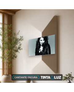 CANTANTE OSCURA