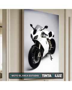 MOTO BLANCA ESTUDIO
