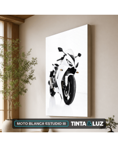 MOTO BLANCA ESTUDIO III