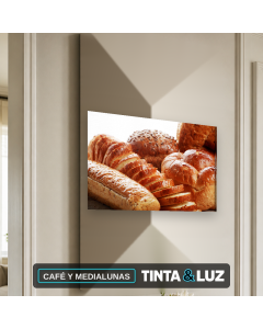 CAFÉ Y MEDIALUNAS