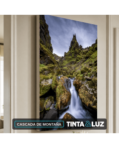 CASCADA DE MONTAÑA