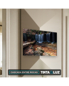 CASCADA ENTRE ROCAS