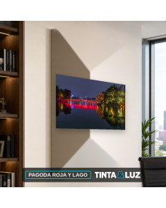 PAGODA ROJA Y LAGO