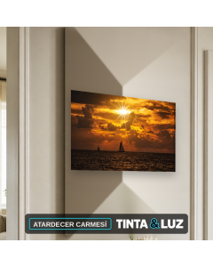 ATARDECER CARMESÍ