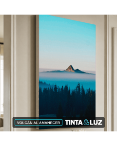 VOLCÁN AL AMANECER