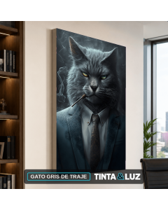 GATO GRIS DE TRAJE