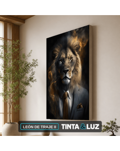 LEÓN DE TRAJE II