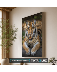 TIGRE EN LA SELVA