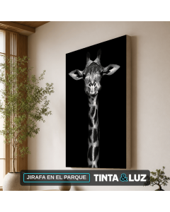 JIRAFA EN EL PARQUE