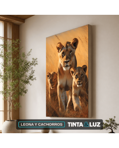 LEONA Y CACHORROS