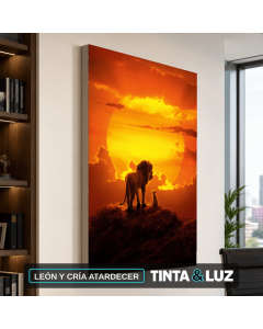 LEÓN Y CRÍA ATARDECER