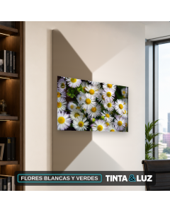 FLORES BLANCAS Y VERDES