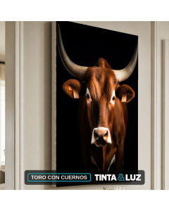 TORO CON CUERNOS