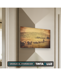 GRANJA AL ATARDECER